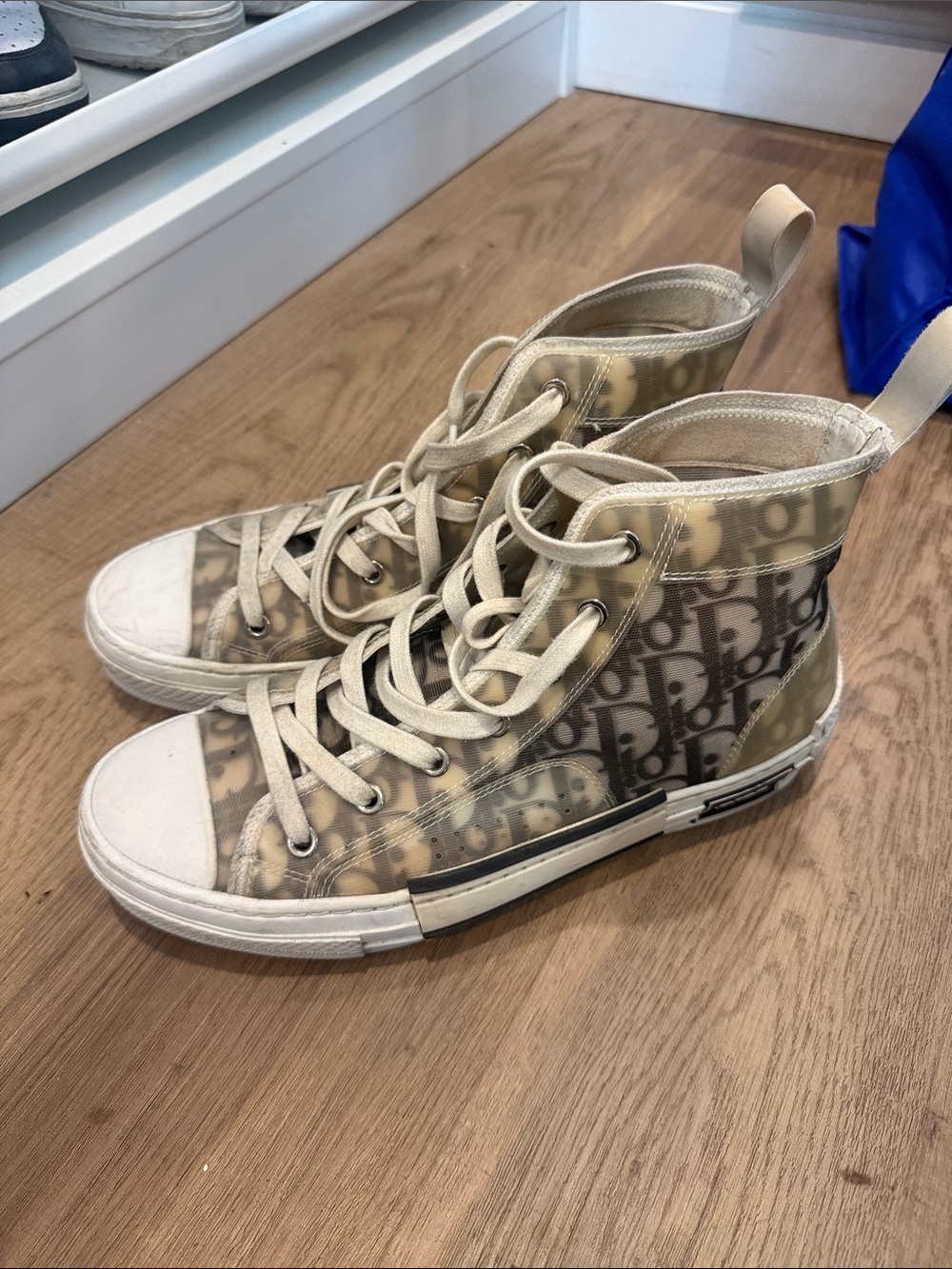AUTHENTIC DIOR HIGHTOP SNEAKERS